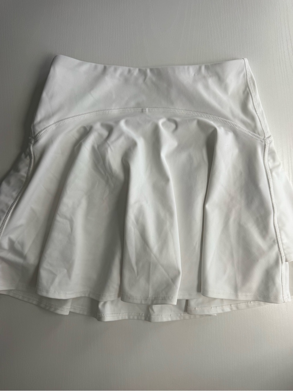 Old Navy extra high-rise athletic skirt with built-in shorts Color White